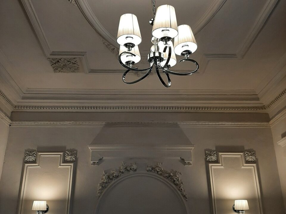 gallery-item